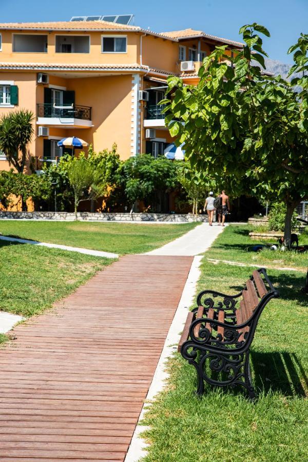 Hotel Odeon Vasiliki  Exterior photo